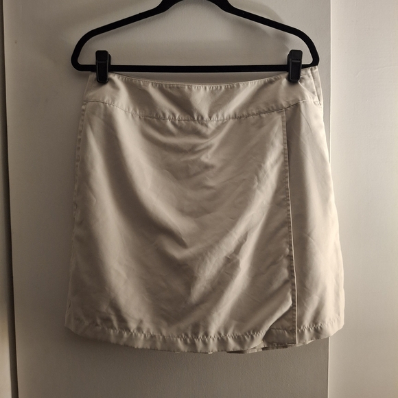 Liz Golf Women's Cream Colored Skort - Picture 1 of 8